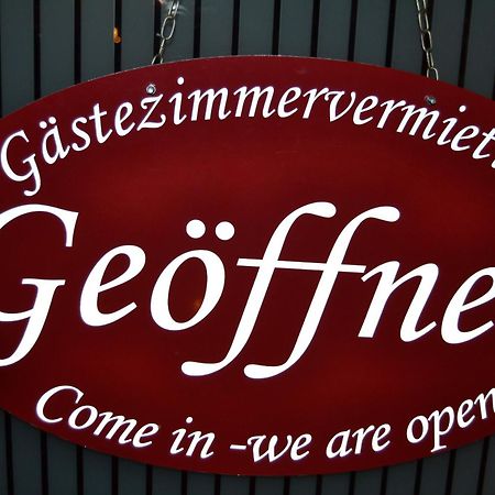 Gast-Und Weinhaus Zwiebelturm Kerken Esterno foto